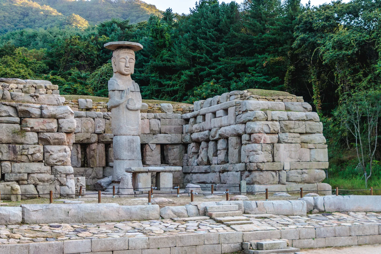 충주 미륵대원지 2
